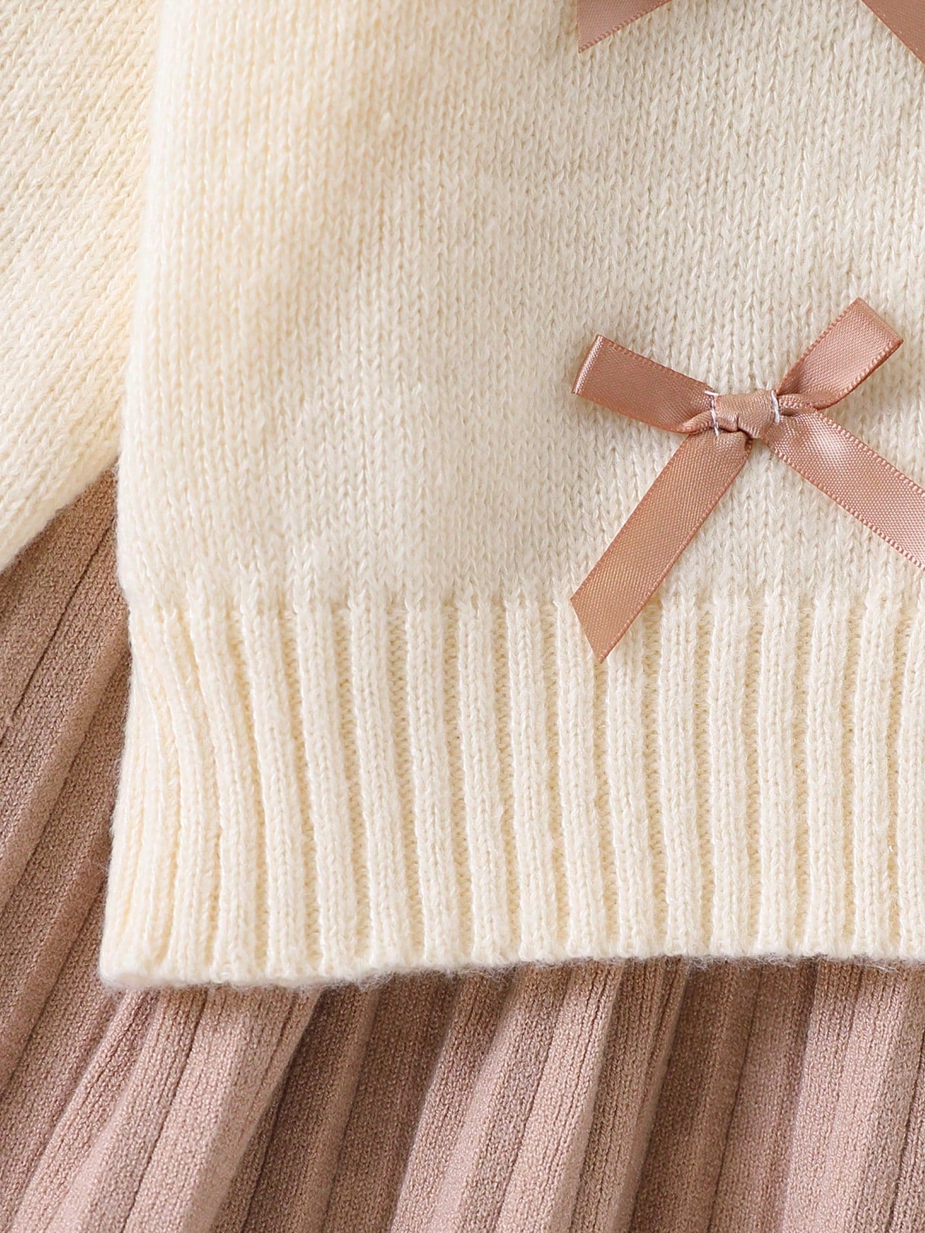 Ensemble Fille Pull Nœud Pois Rose & Jupe Plissée