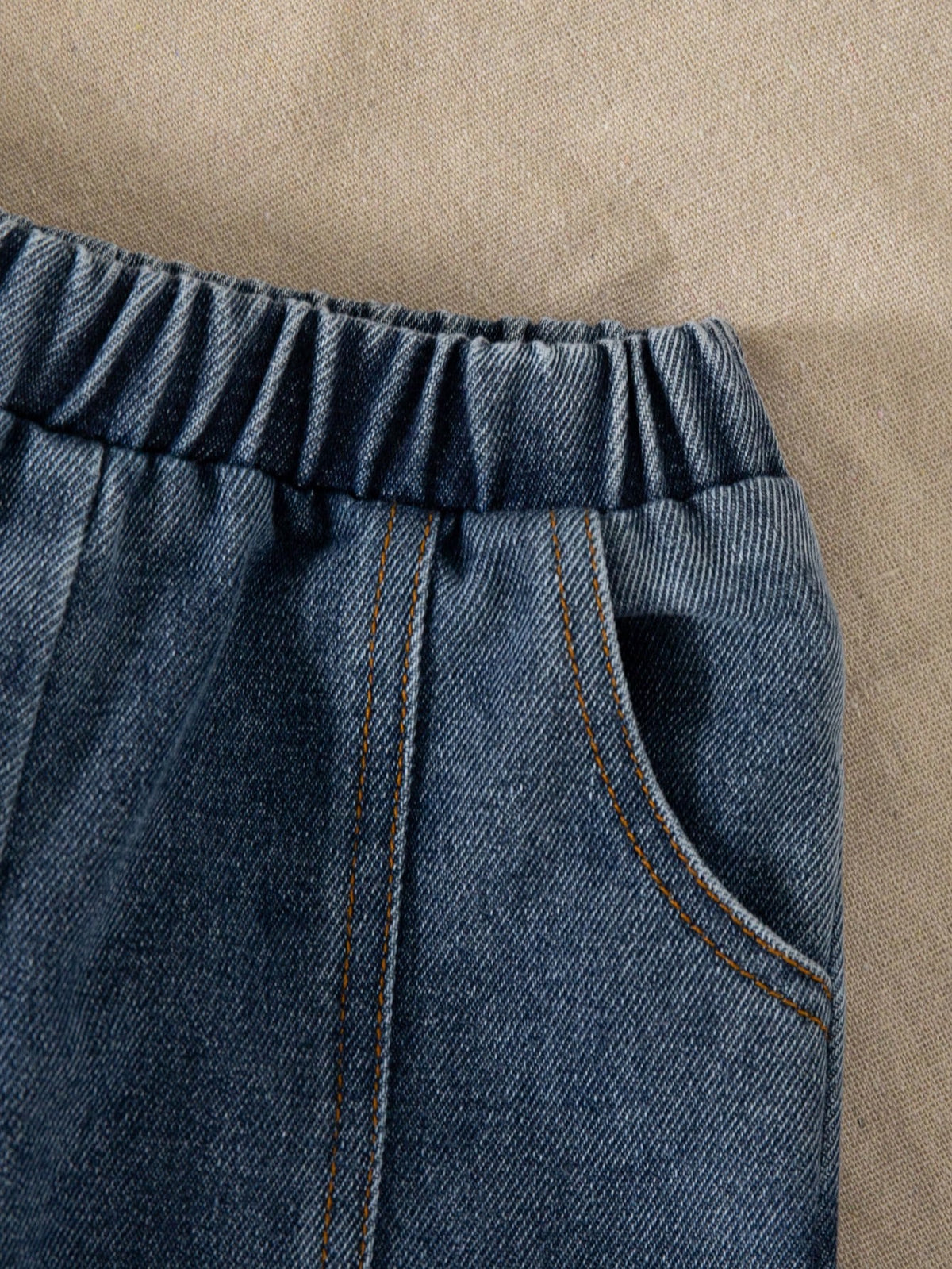 Ensemble 2 pièces pour bébé fille : haut à manches longues avec nœud et jean
