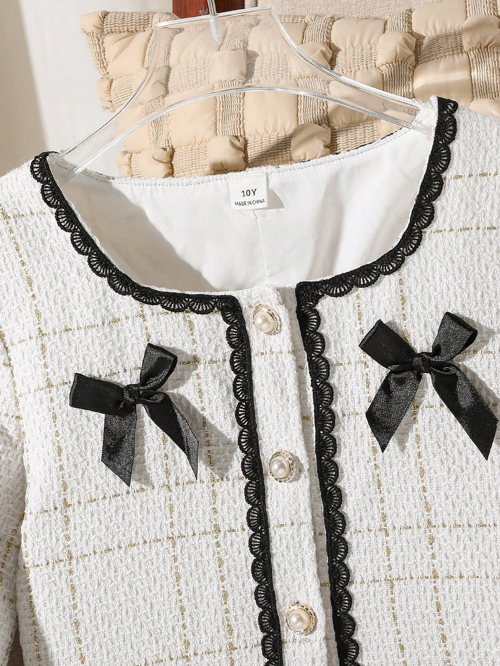 SHEIN Tween Girls 2pcs/Set This Is A Mini Set For Girls Consisting Of Two Pieces: A Short Tweed Jacket For Tween Girls, And A Skirt Decorated With Bows. Apricot