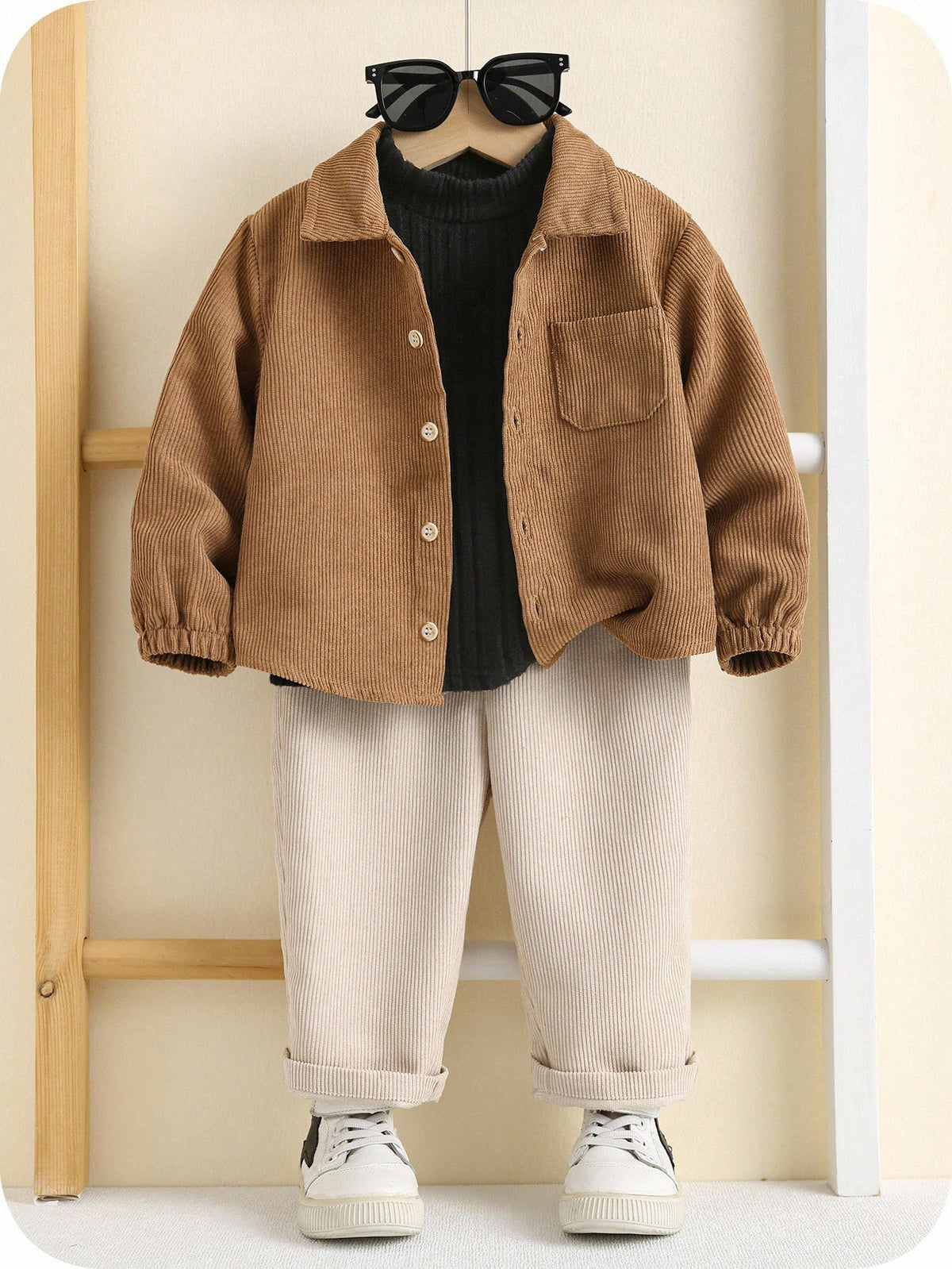 Ensemble veste en velours côtelé, T-shirt et pantalon Bambinoo x Playful Pals pour garçon