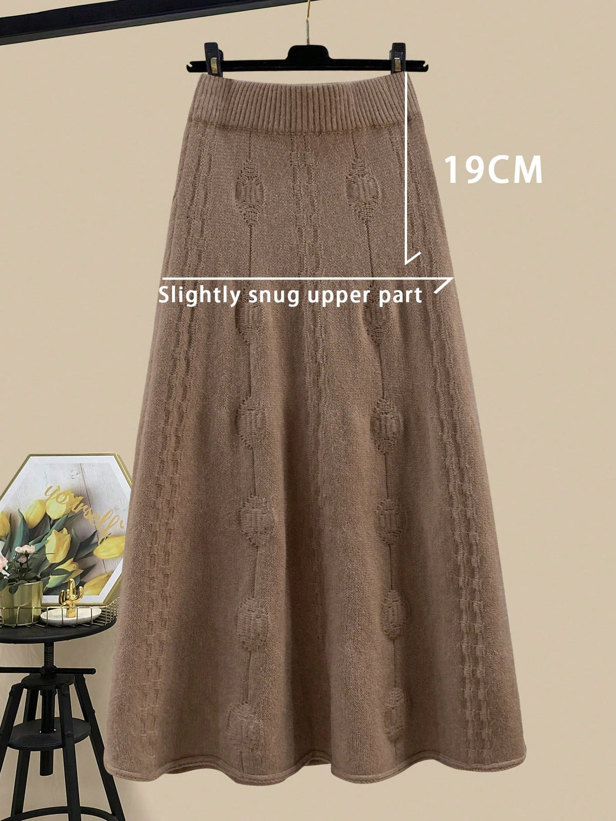 Ensemble pull à col montant et jupe multicolore pour femme