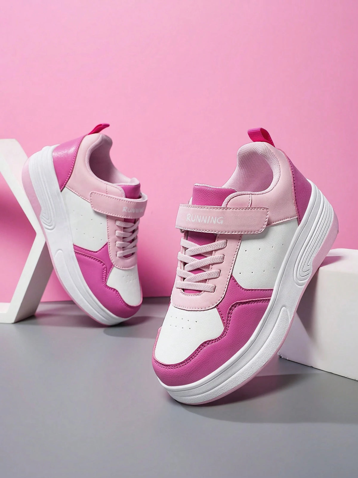 Bambinoo x Playful Pals Chaussures à roulettes rétractables pour enfants