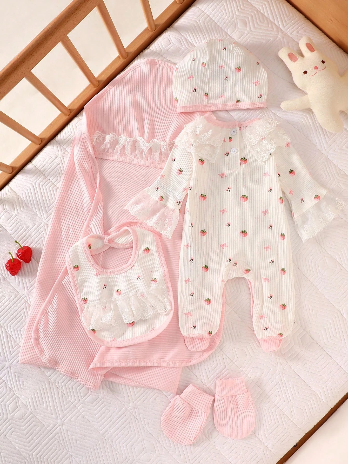 Ensemble de 5 pièces pour nouveau-né fille SHEIN