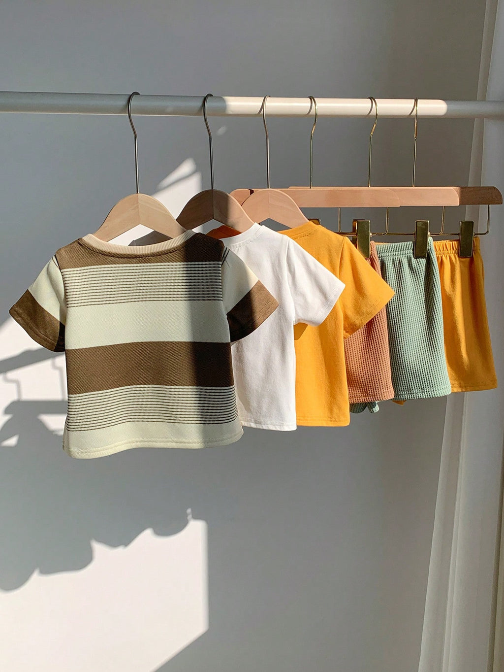 Baby Lion Graphic 6 pieces Short-Sleeve T-Shirt & Shorts Set