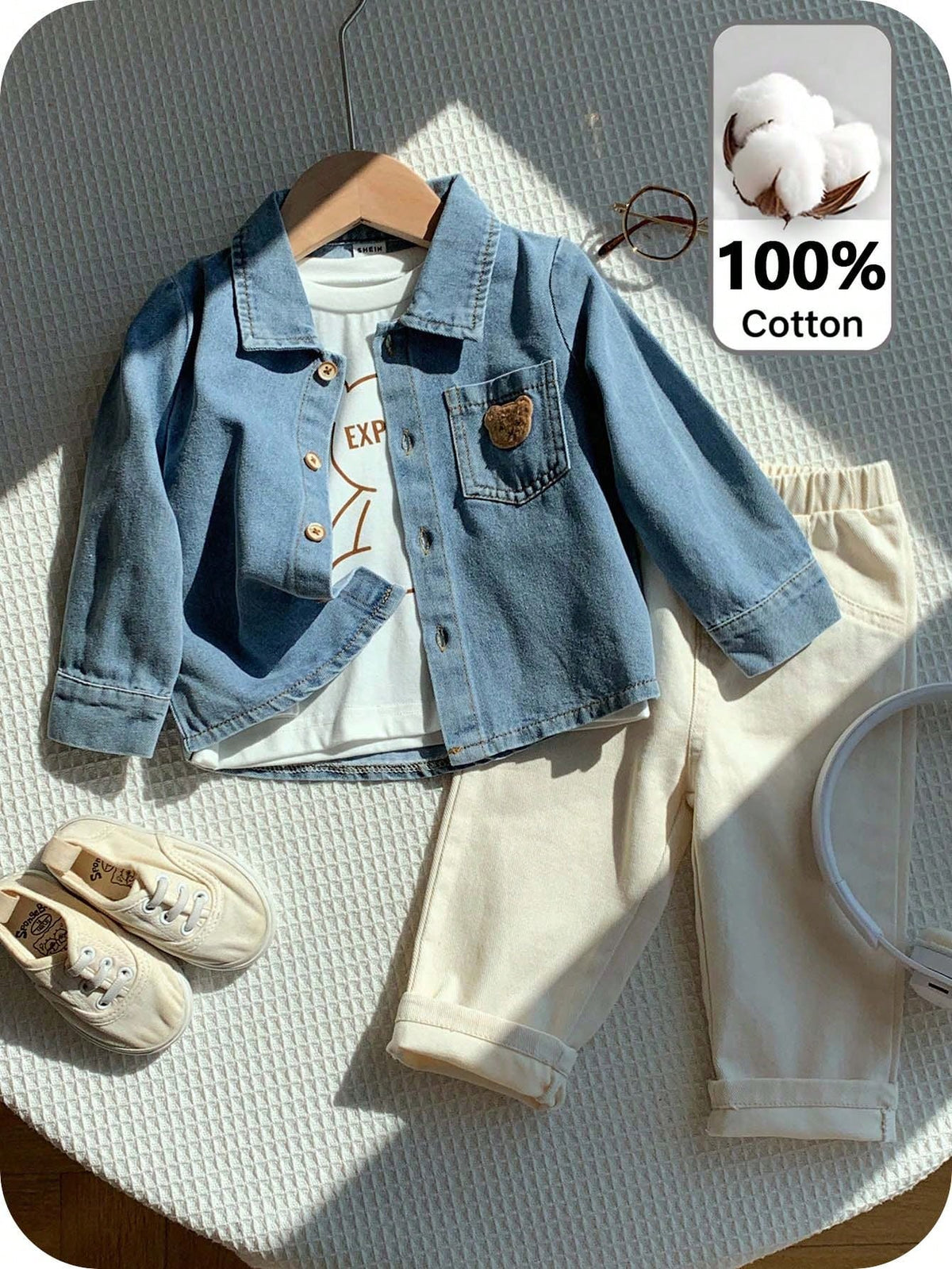Ensemble veste en jean, t-shirt et pantalon ourson Bambinoo x Playful Pals pour garçons