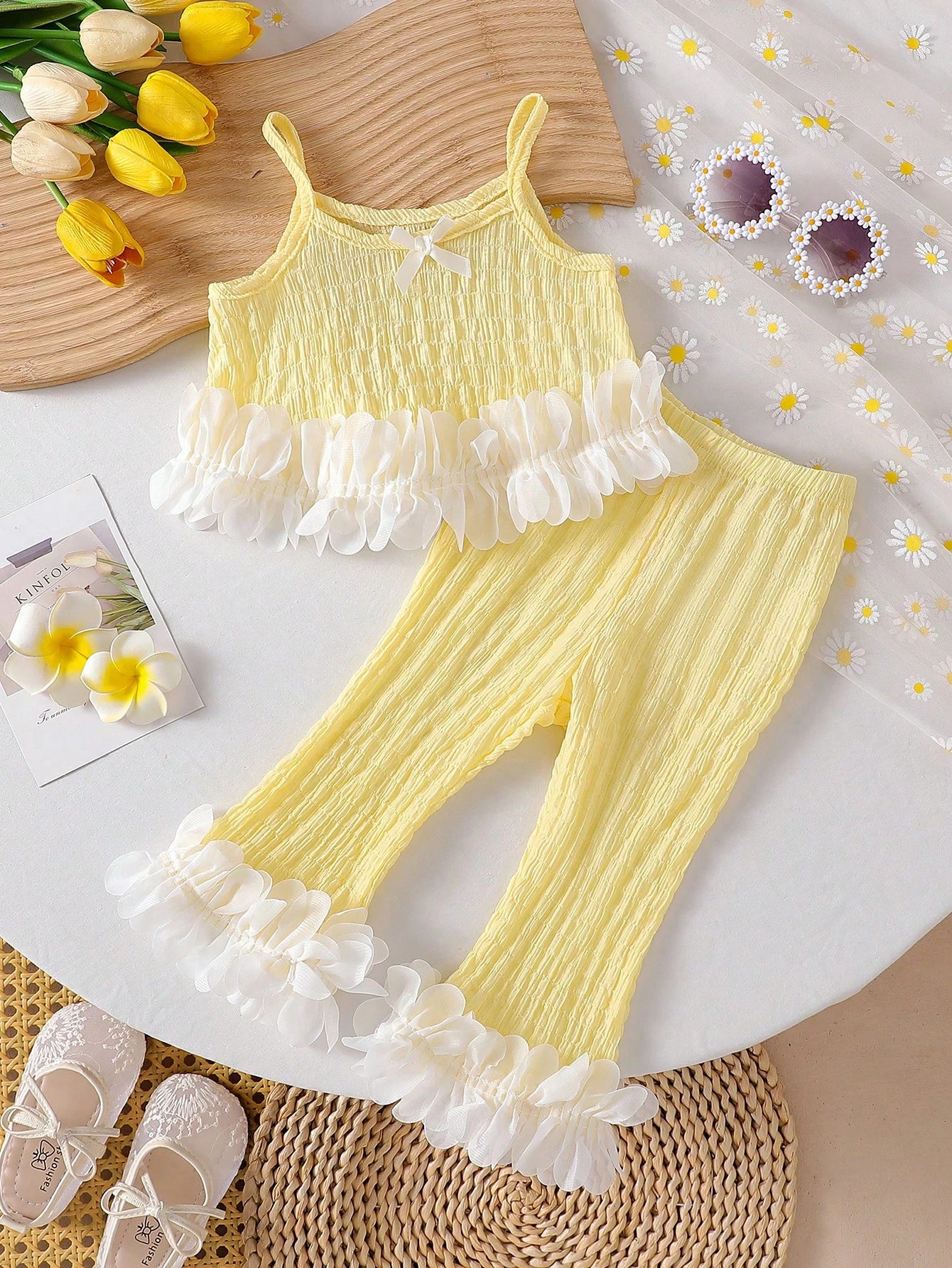 Ensemble 2 pièces bébé fille : Camisole sans manches à nœud et Pantalon fleuri jaune