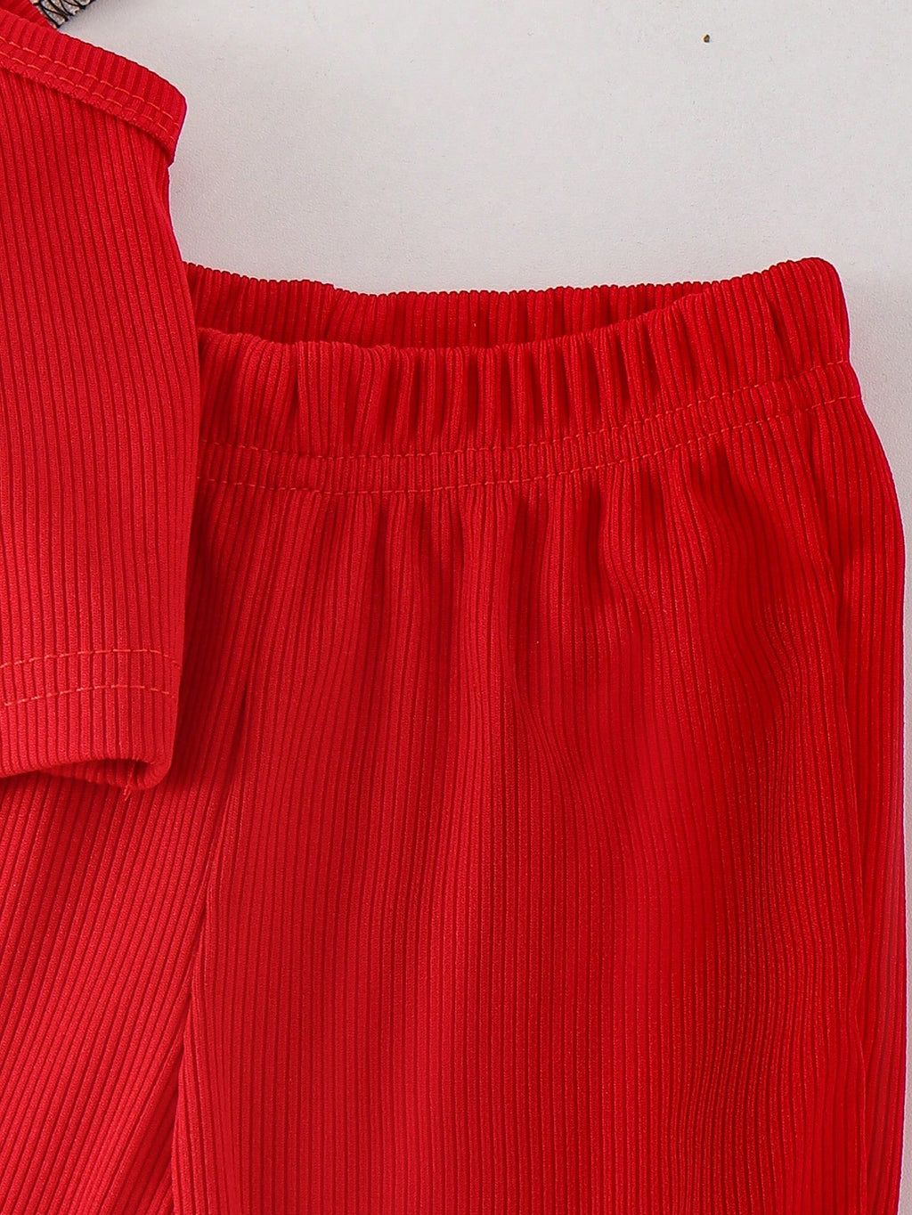 Ensemble 2 pièces bébé fille : top camisole floral et pantalon superposé rouge