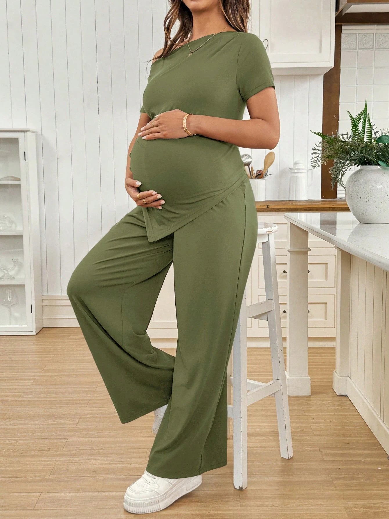 Maternity Asymmetric-Shoulder Fitted Top & Hem 2-Piece Set Army Green