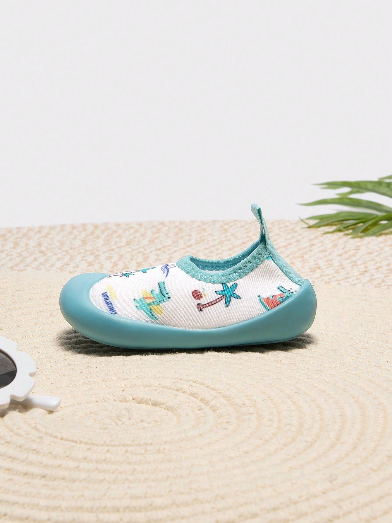 Cozy Pixies Boys' Green Cartoon Prints Comfortable Lightweight Casual Water Shoes