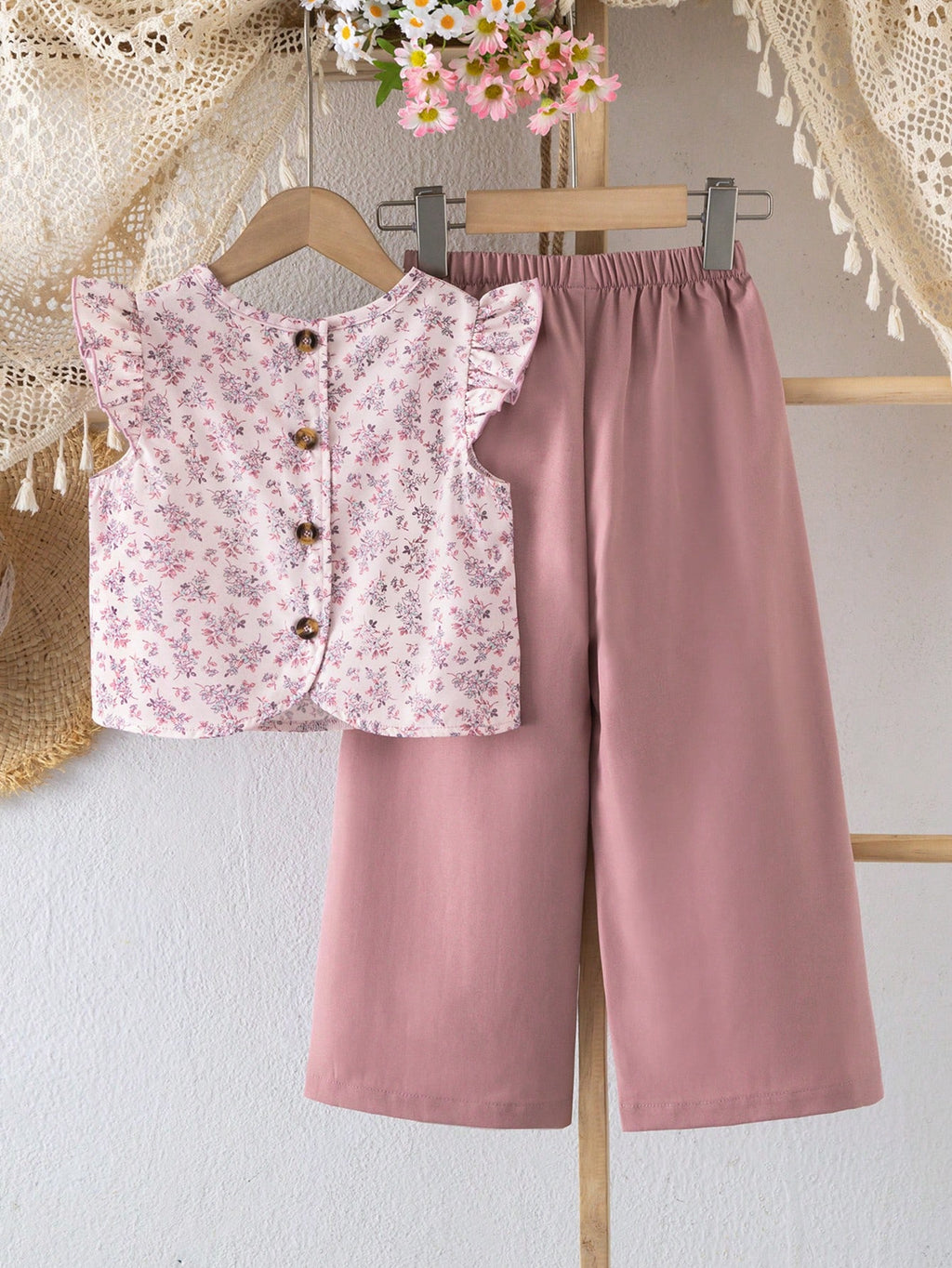 Girls' Textured T-Shirt & Long Pants Set