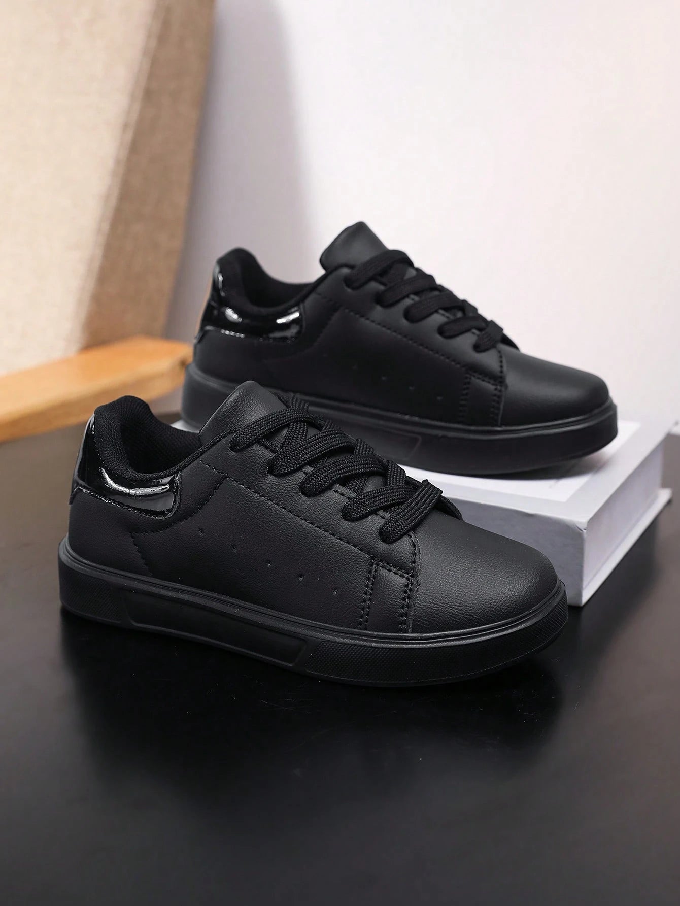 Kids' White Skateboard Sneakers