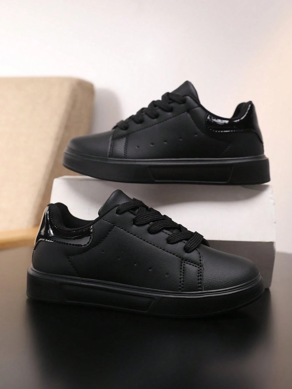 Kids' White Skateboard Sneakers