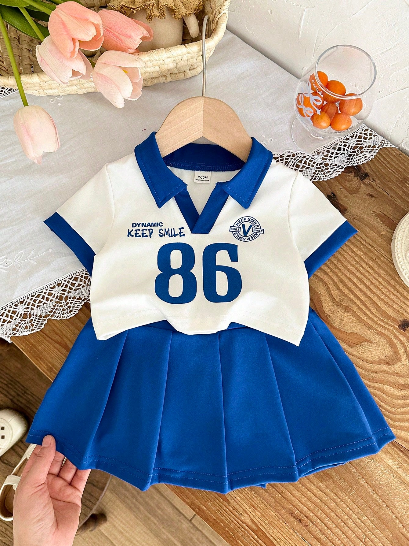 SHEIN Ensemble 2 pièces polo bleu et blanc et jupe plissée pour bébé fille Bleu