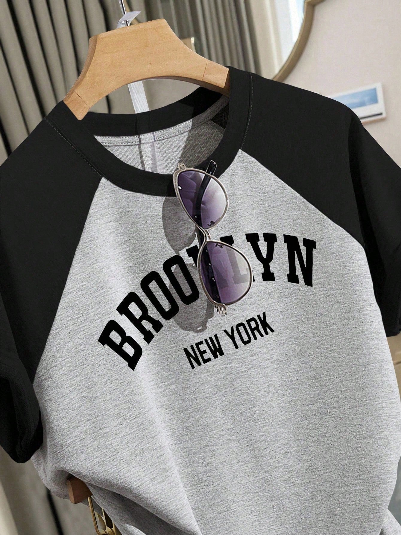 Tween Girl Casual Graphic Graphic Minimalist Grey Contrast Raglan Sleeve Letter Graphic T-Shirt And Shorts Set School Summer Grey