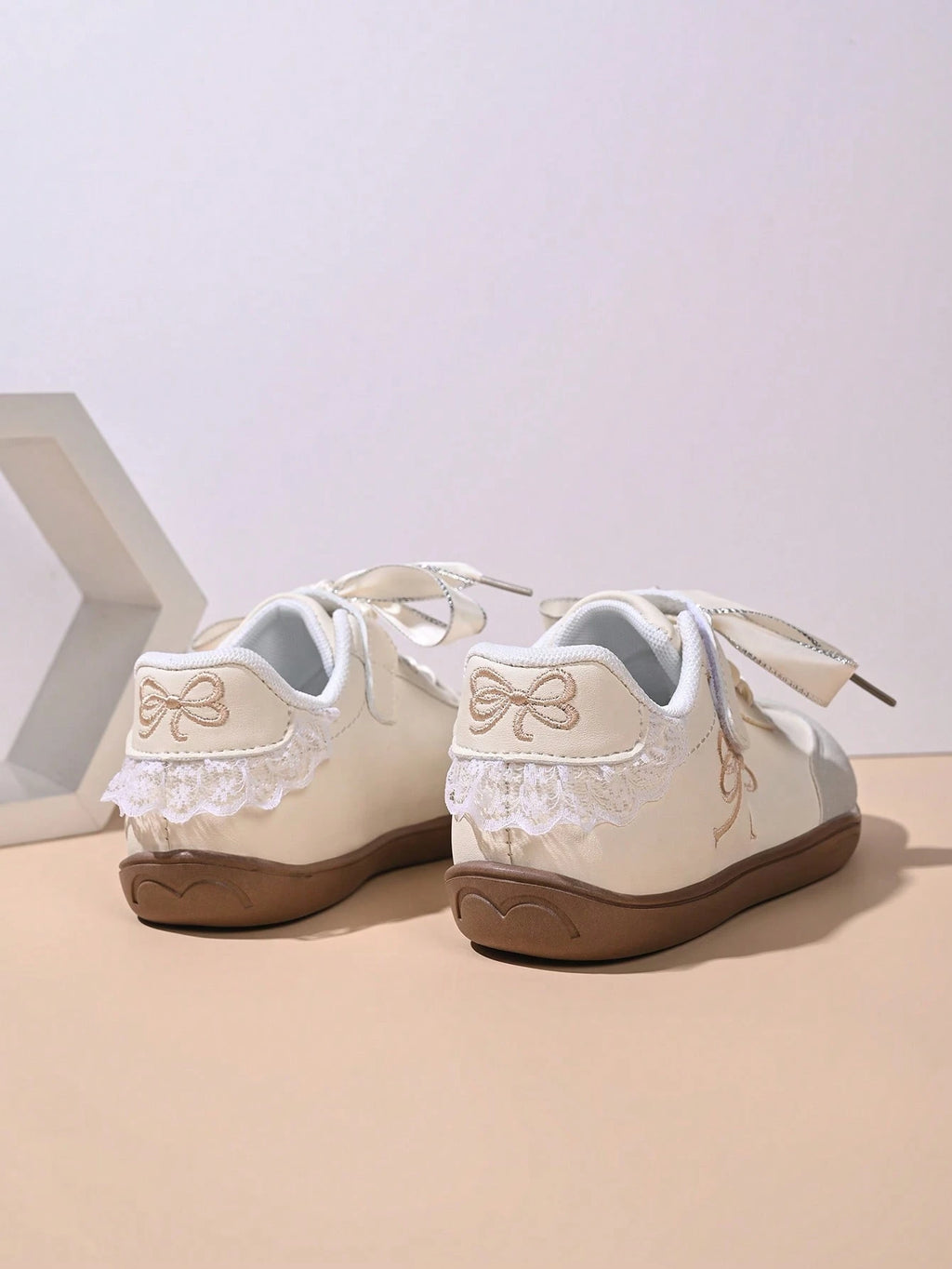 Girls' Minimalist Soft-Sole Durable Training & Skateboard Shoes