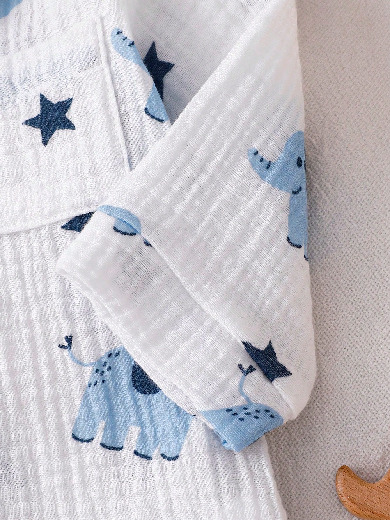 Barboteuse une pièce pour bébé garçon en coton à imprimé éléphant, barboteuse à manches longues avec poche avant, tenue décontractée pour nourrisson, bleue