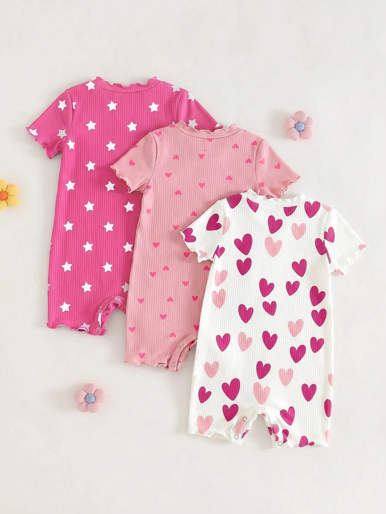 Ensemble 3 pièces barboteuse et short fleuri et rayé pour bébé fille Bambinoo x Cozy Pixies