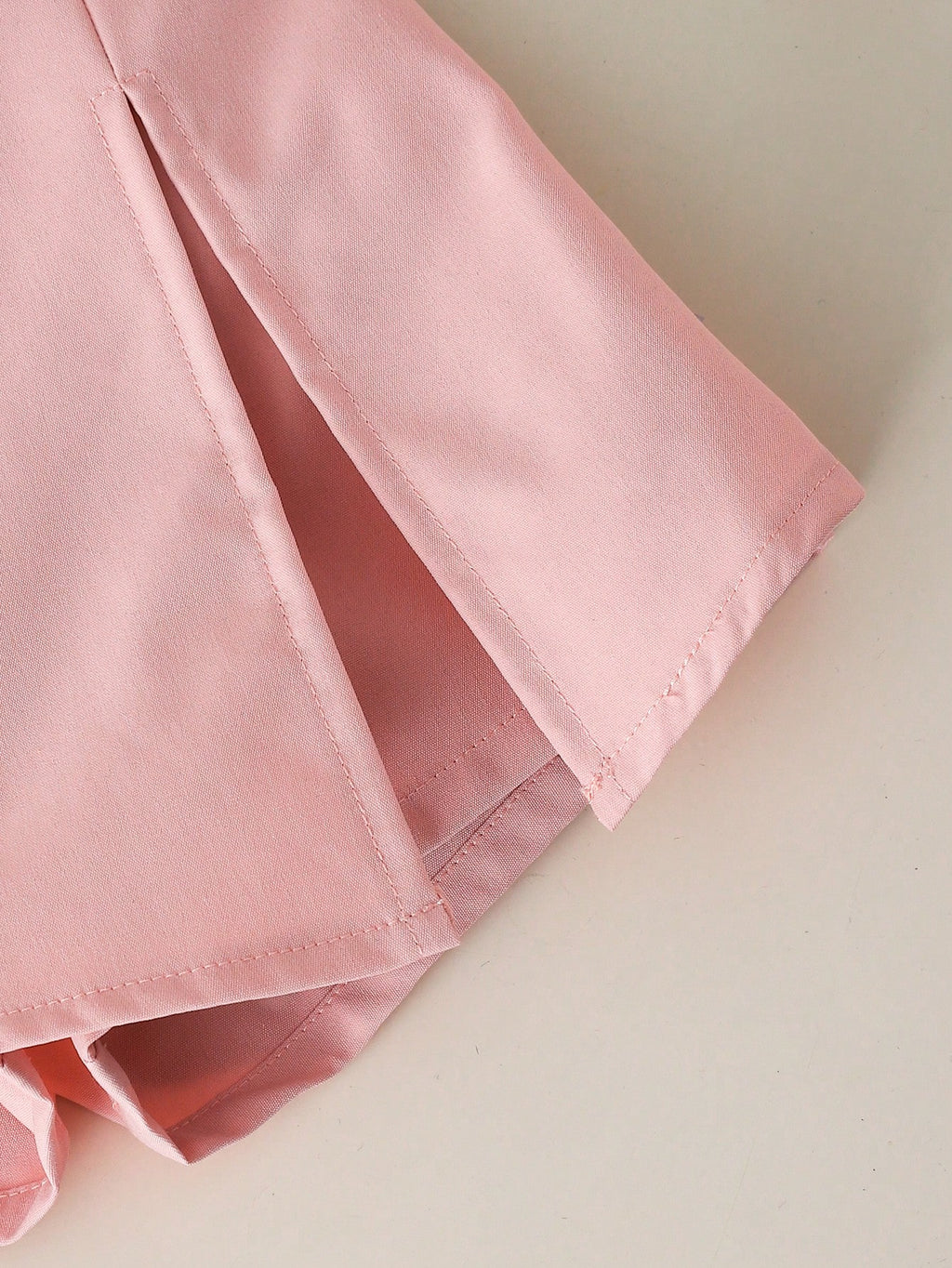 Ensemble 2 pièces Souflis pour bébé fille : haut rose et short fendu