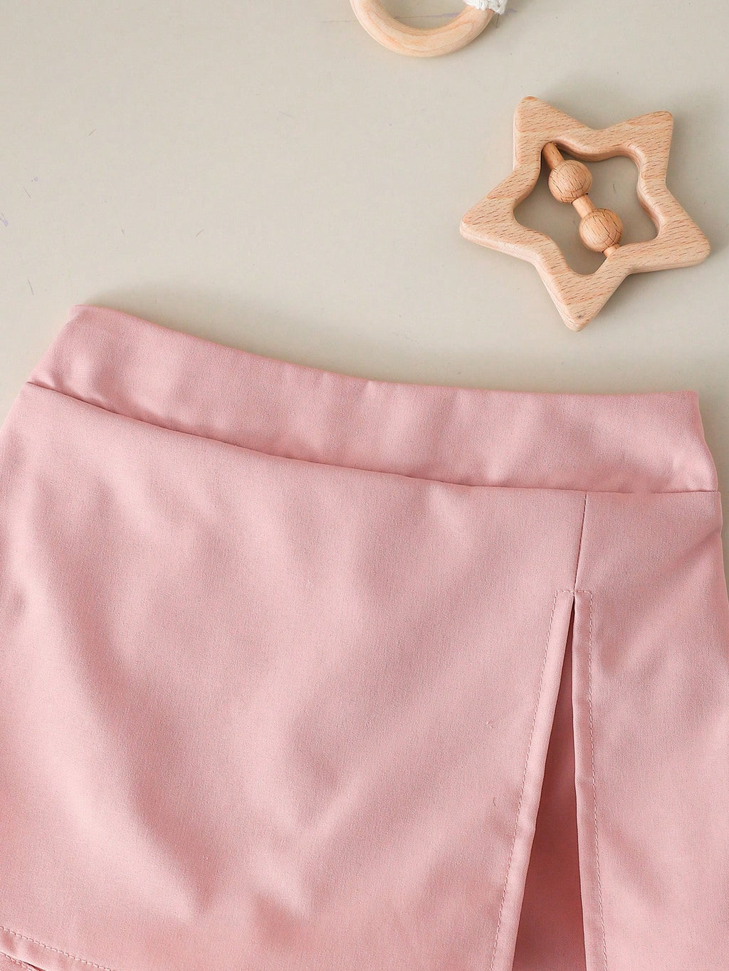 Ensemble 2 pièces Souflis pour bébé fille : haut rose et short fendu