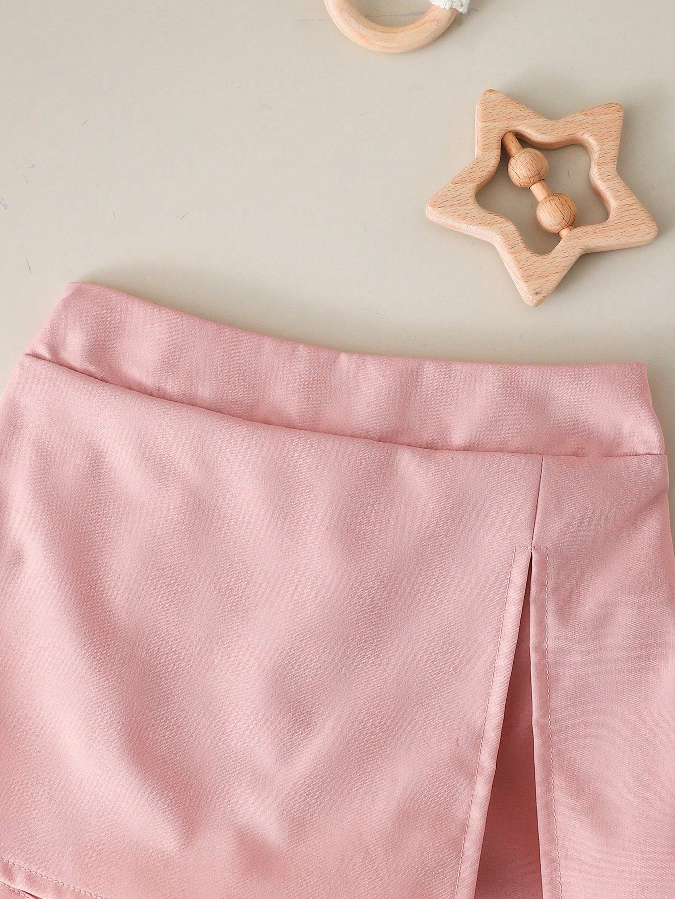 Ensemble 2 pièces Souflis pour bébé fille : haut rose et short fendu