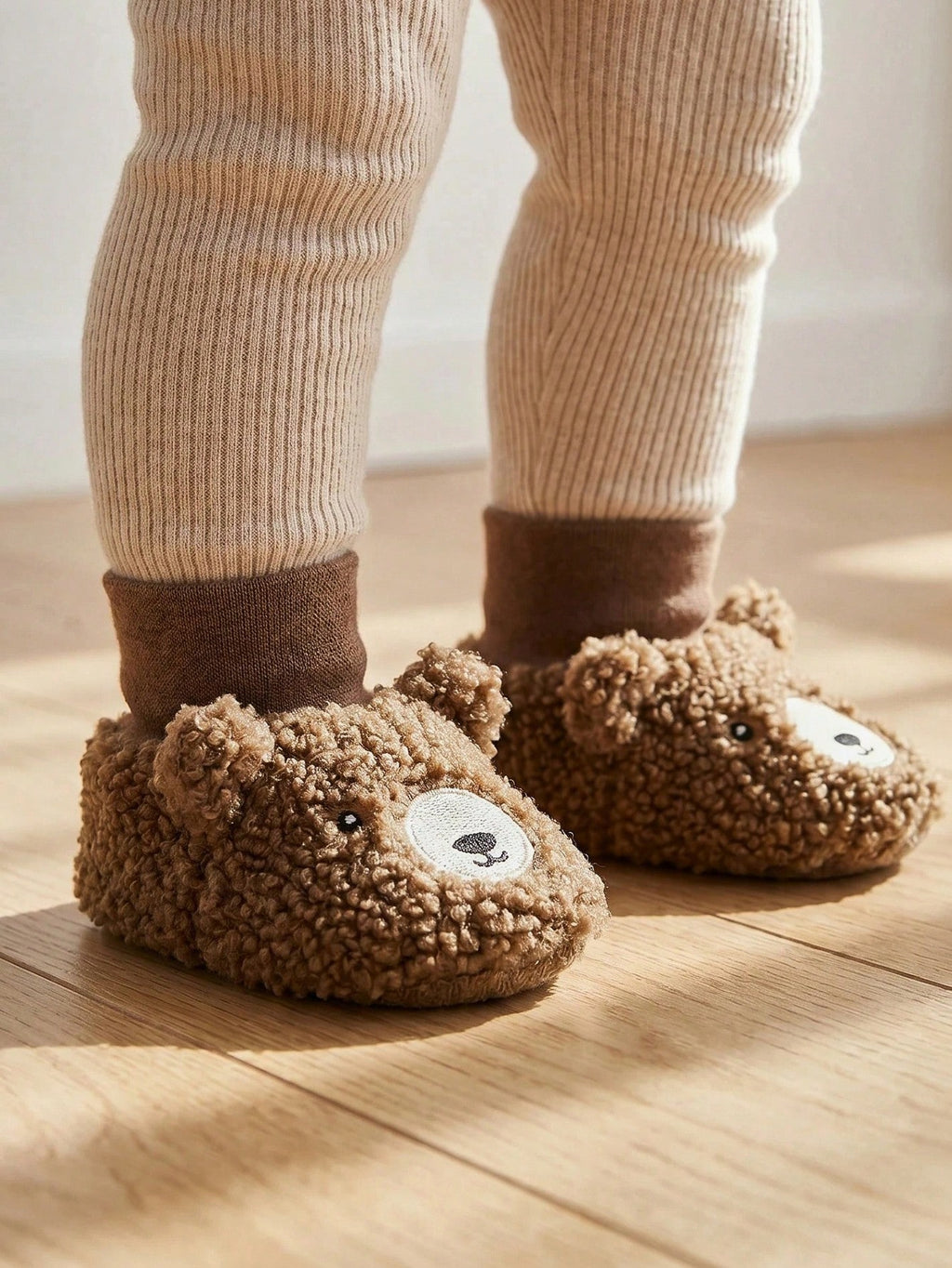 Cozy Pixies Baby Cute Bear Embroidered Soft Velvet Non-Slip Socks Brown