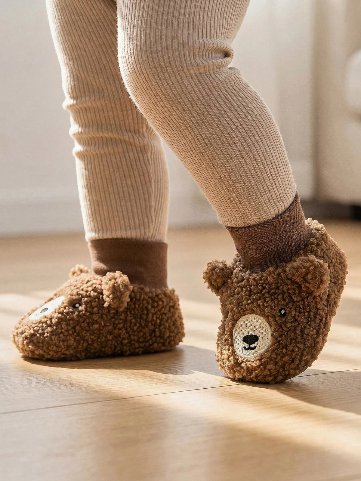 Cozy Pixies Baby Cute Bear Embroidered Soft Velvet Non-Slip Socks Brown