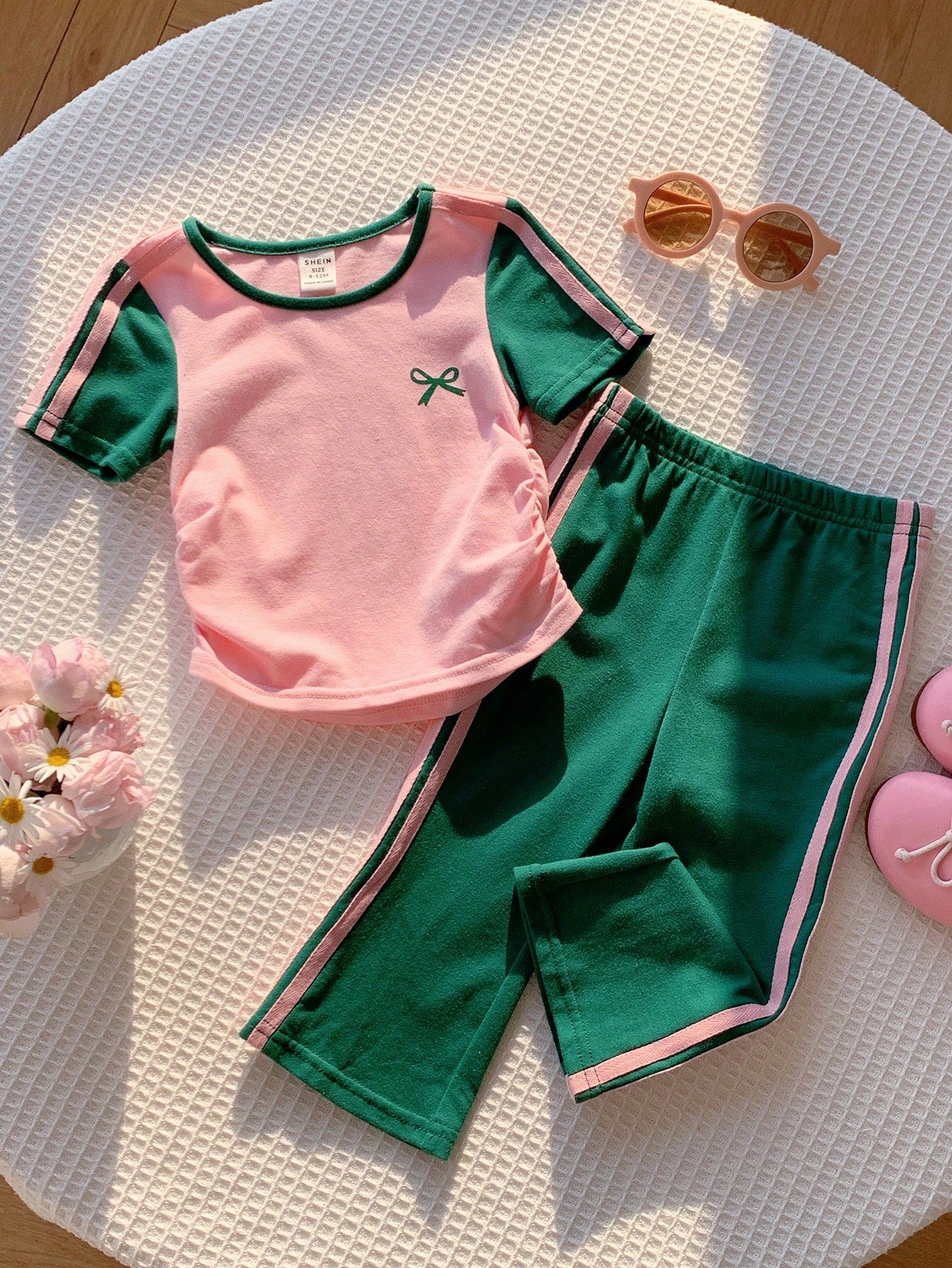 SHEIN Ensemble 2 pièces tricoté multicolore pour bébé fille avec t-shirt contrastant et pantalon long