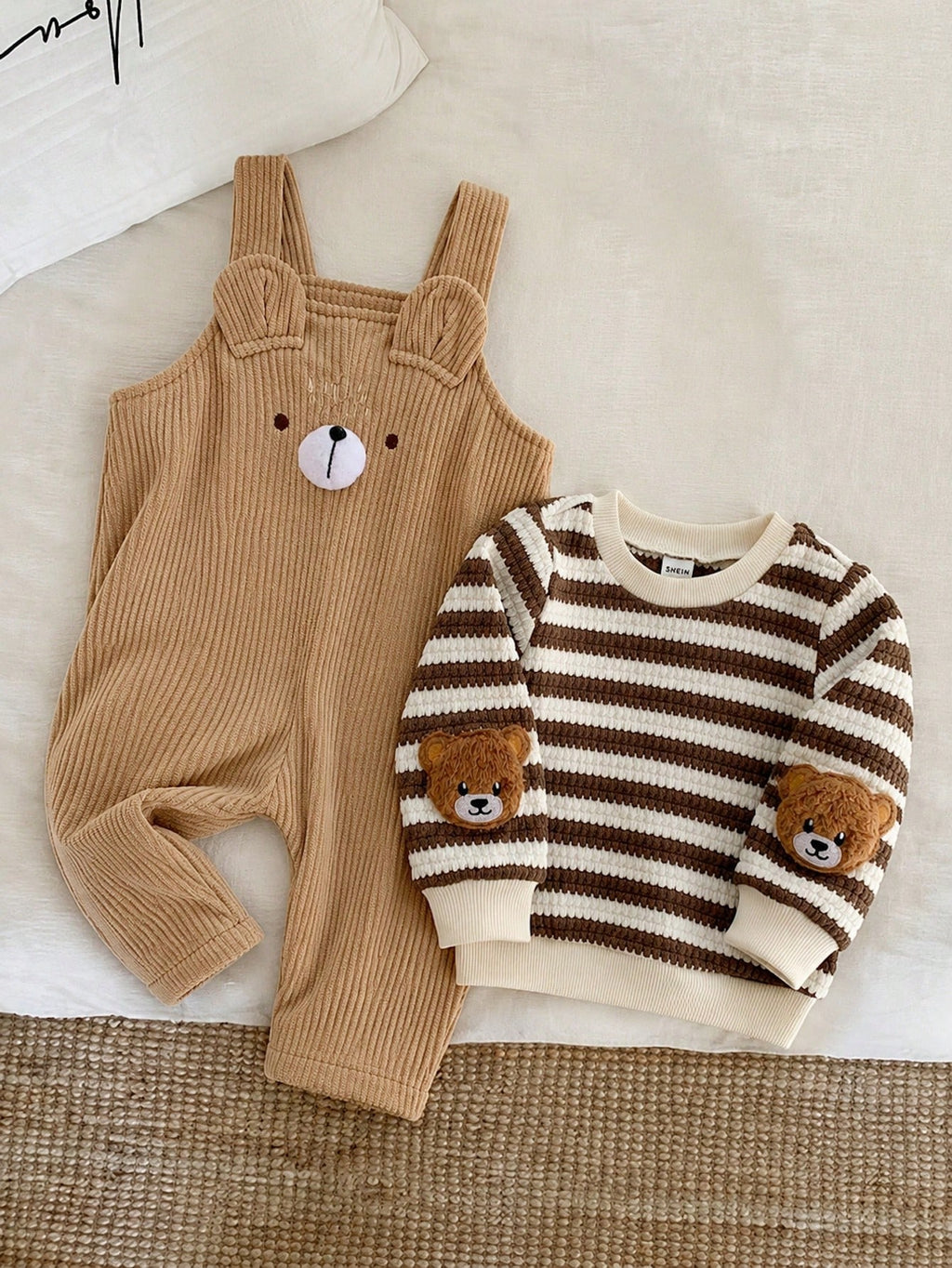 Salopette en velours côtelé et sweatshirt rayé pour bébé, ensemble 2 pièces