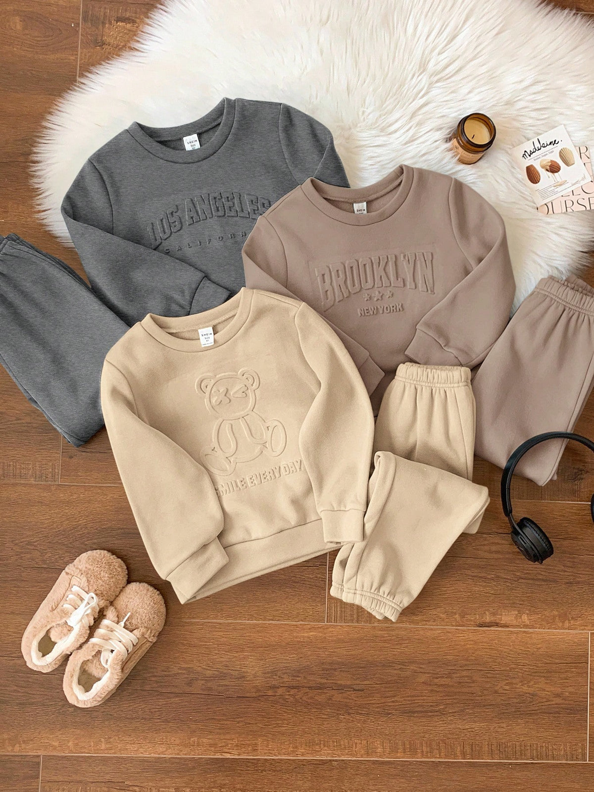 Ensemble 6 pièces Bambinoo x Playful Pals pour garçons : Sweat-shirt et pantalon imprimés de lettres