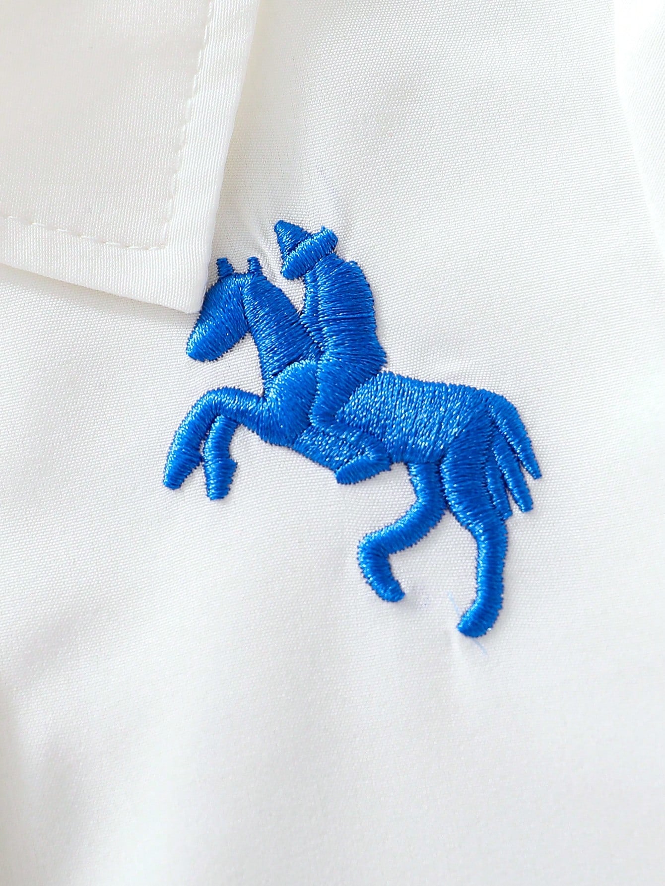 Ensemble SHEIN Vintaside pour enfants : Chemise rayée bleu marine avec châle et jupe plissée