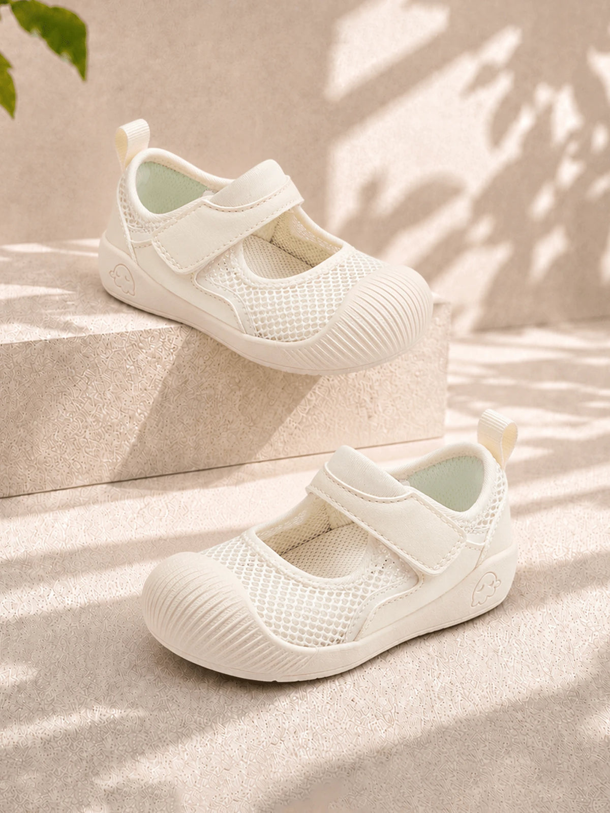 Balabala Kids' Mesh Breathable Anti-Slip Summer Sandals