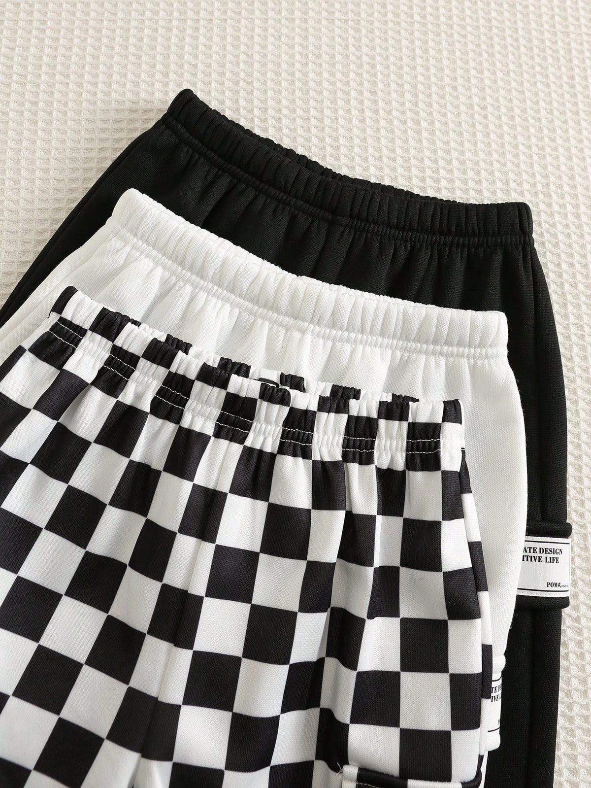 Bambinoo x Playful Pals – Lot de 3 pantalons de survêtement unis et à carreaux pour garçons, multicolore