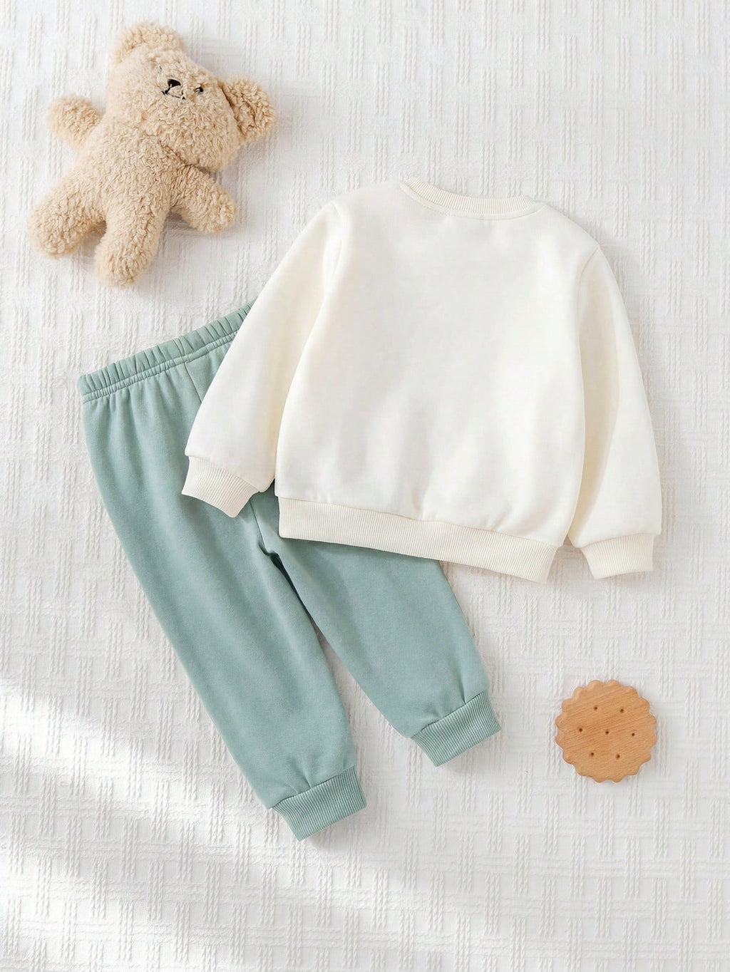 Ensemble pull et pantalon en molleton pour bébé garçon avec dessin animé d'ours Cozy Pixies Multicolore