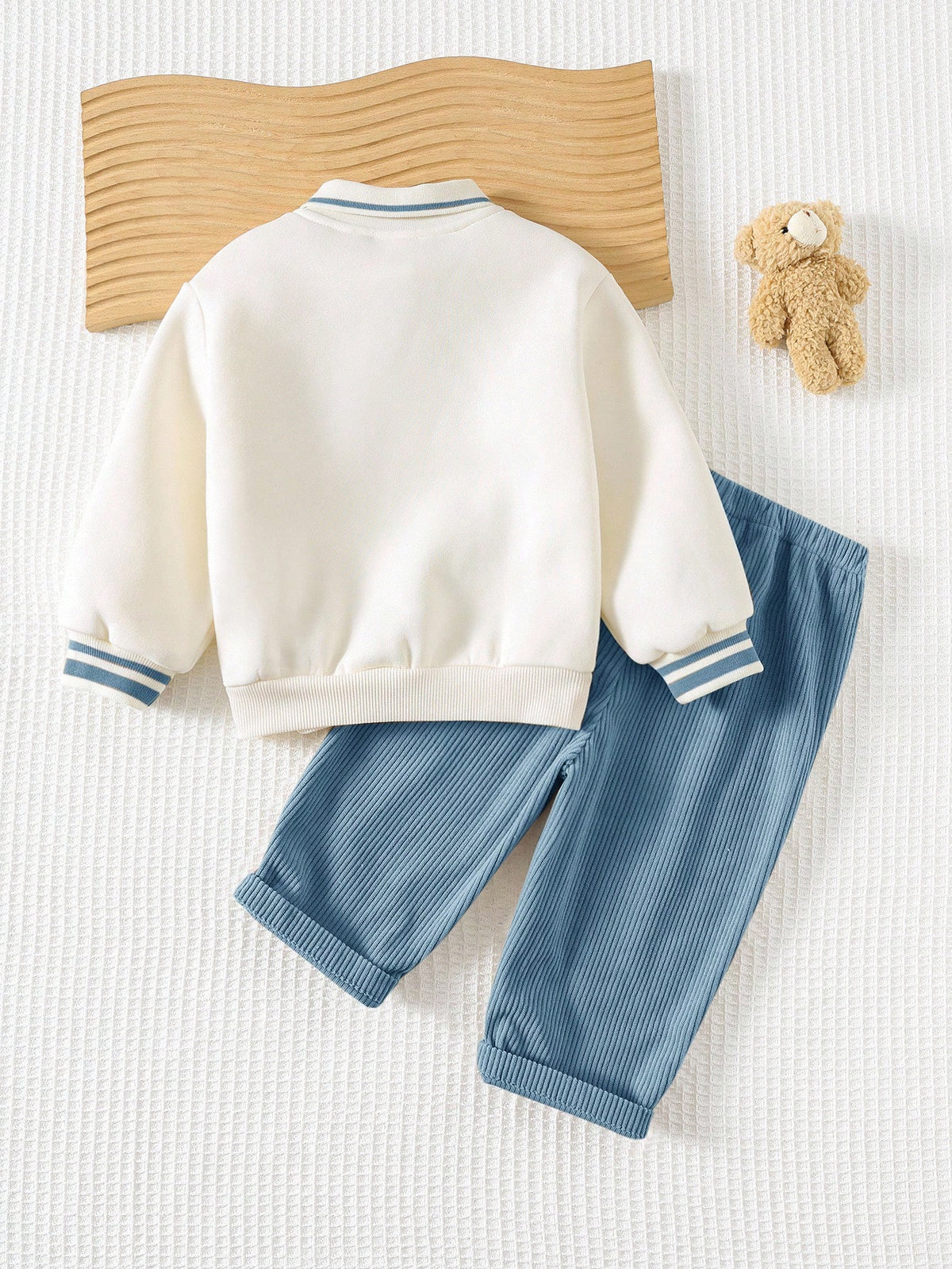 Cozy Pixies Baby Boy Bear Pattern Knit Sweatshirt Pants Set