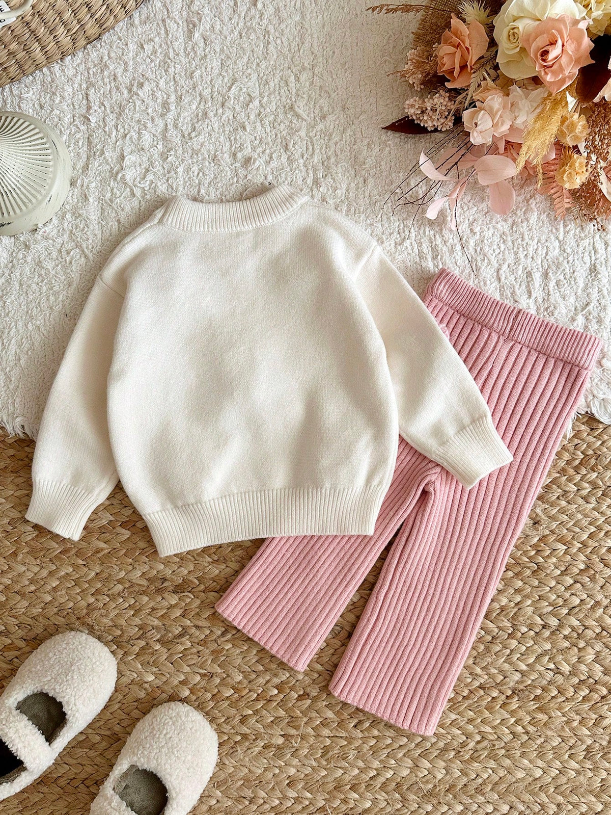 LMoss Kids Baby Girl Pink Floral Knit Set - Multicolor