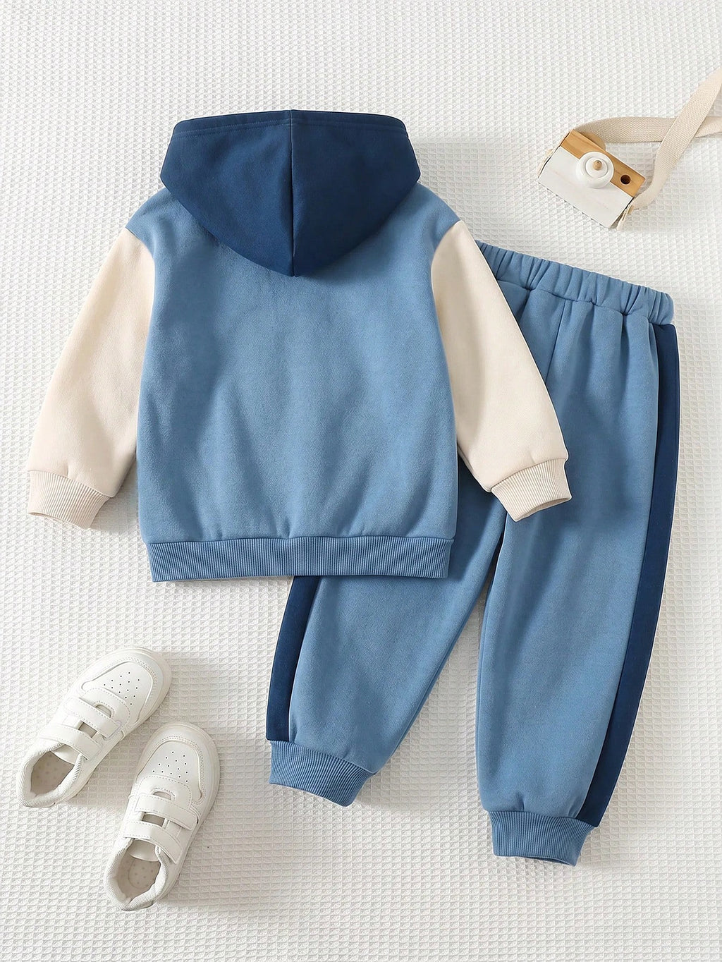 Bambinoo x Cozy Pixies Boys' Fleece Lined Hooded Sweatshirt & Pants Set