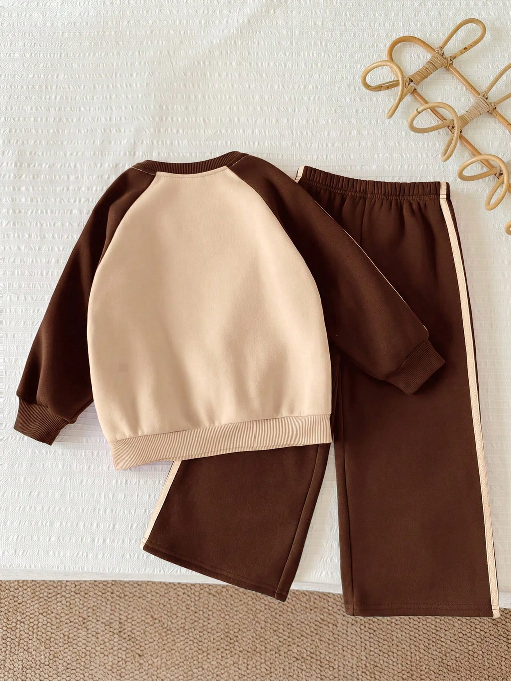 LMoss Kids Young Girl Bow Colorblock Sweatshirt Set - Multicolor