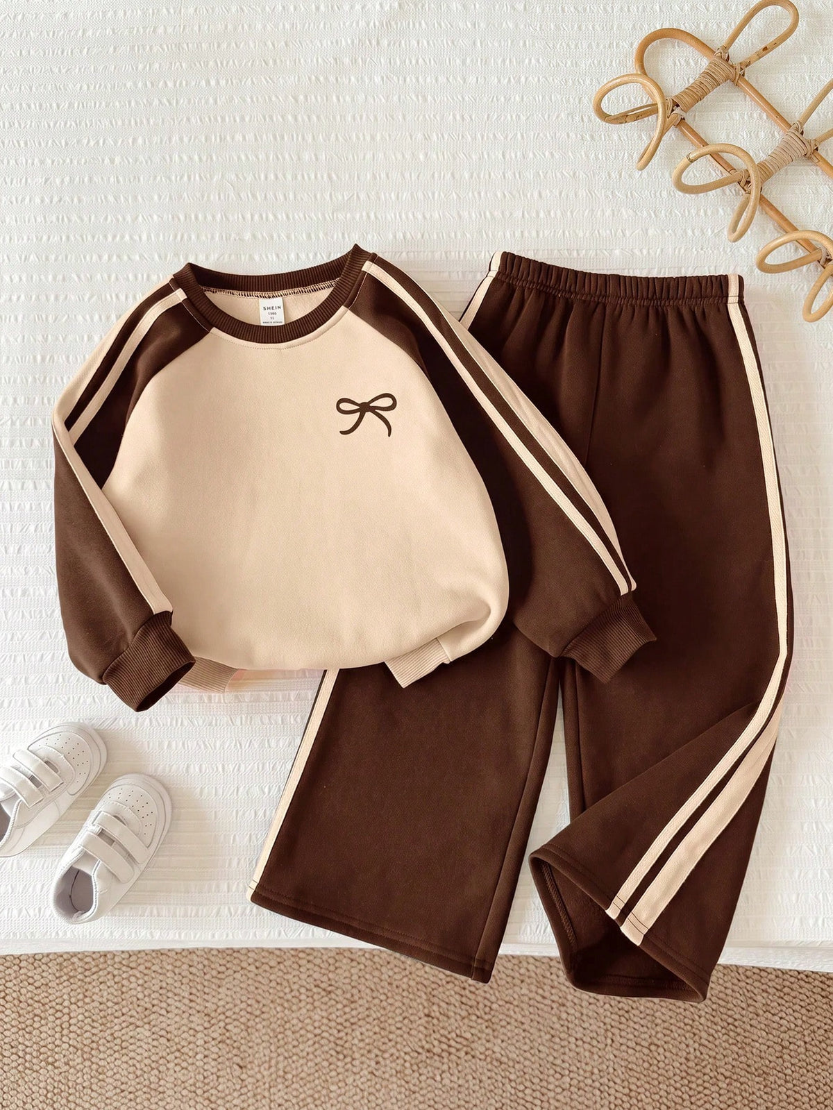 LMoss Kids Young Girl Bow Colorblock Sweatshirt Set - Multicolor