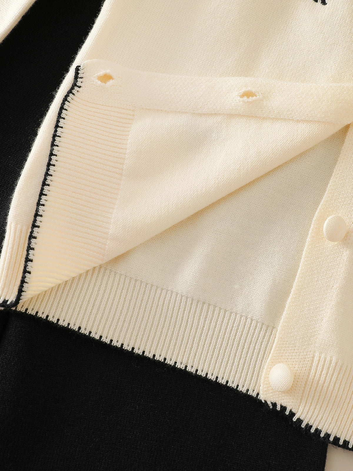 Ensemble 2 pièces composé d'un gilet en tricot à broderie nœud et d'un pantalon large pour fille